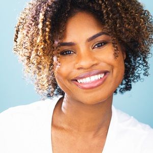 Meet your Posher, Noelle